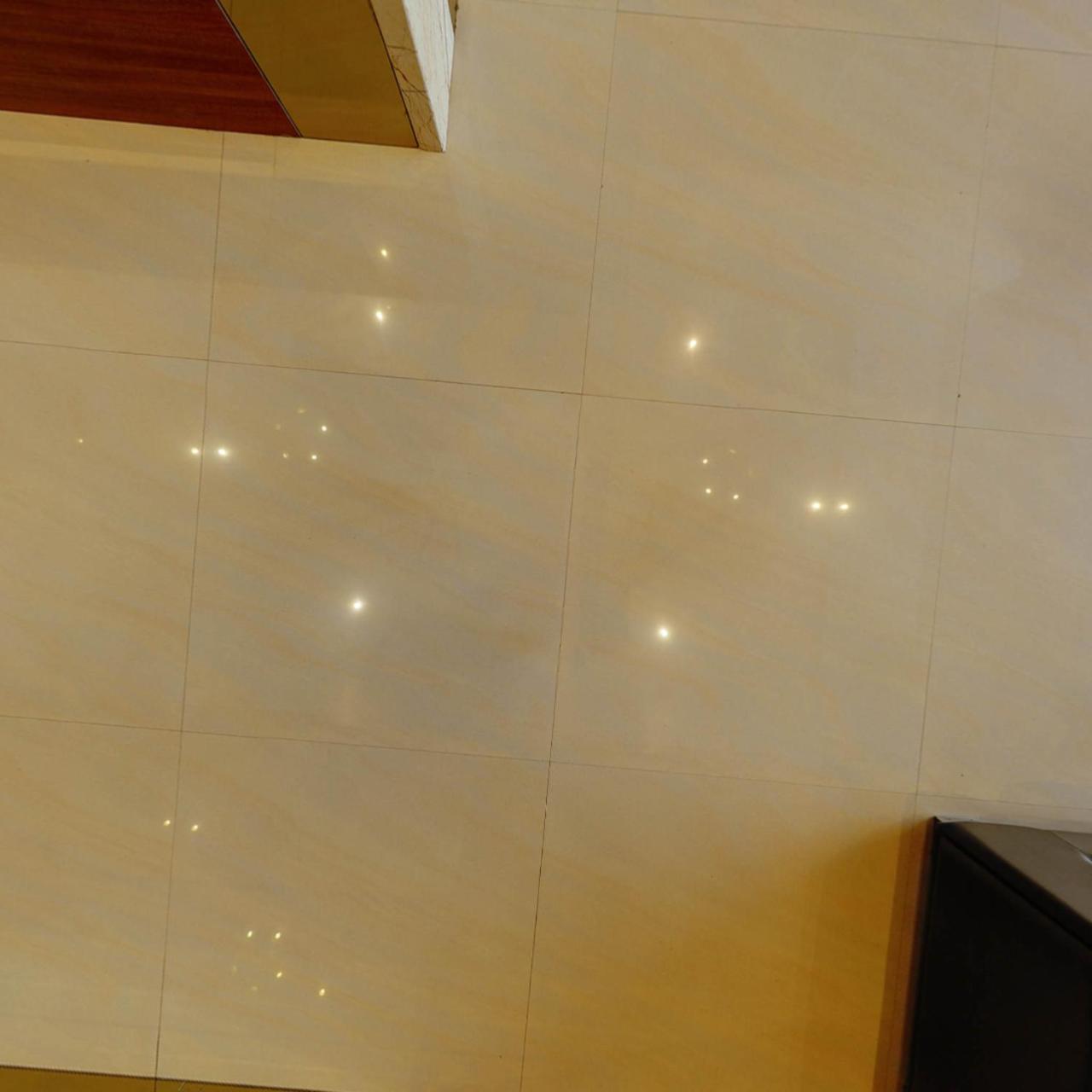 Shreeji Vatika Hotel Surat Bagian luar foto